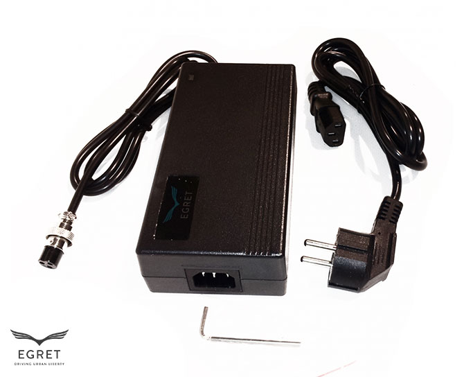 Egret-Ten-v3-fast-charge-2r Xiaomi_Electric_Scooter_Shop_Accessories_Parts_Personal_Electric_Transport_UKElectric_Scooter_Shop_Accessories_Parts_Personal_Electric_Transport_UK