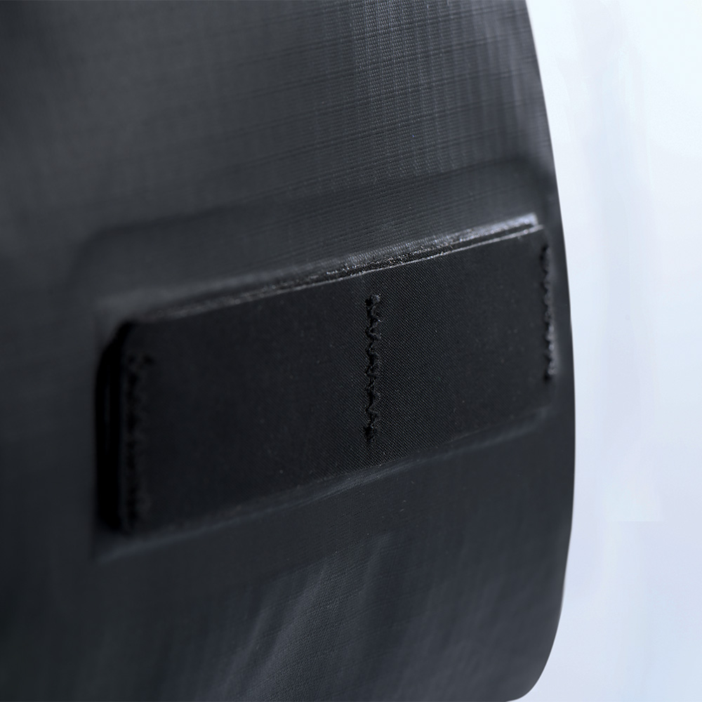 15071-ol686_5-1-Aqua_Evo_22L_Backpack_escooter_accessories_London_Personal-Electric-Transport-London-UK Aqua_Evo_22L_Backpack_escooter_accessories_London_Personal-Electric-Transport-London-UK