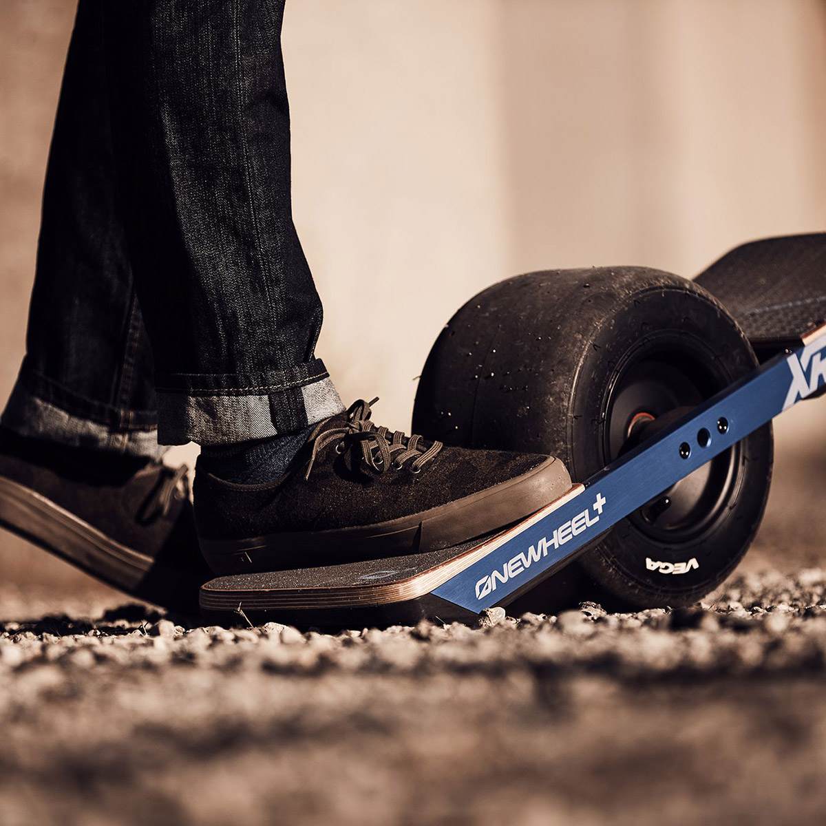 Onewheel-XR5_electric_skateboard_London_Personal_Electric_Transport Onewheel-XR5_electric_skateboard_London_Personal_Electric_Transport