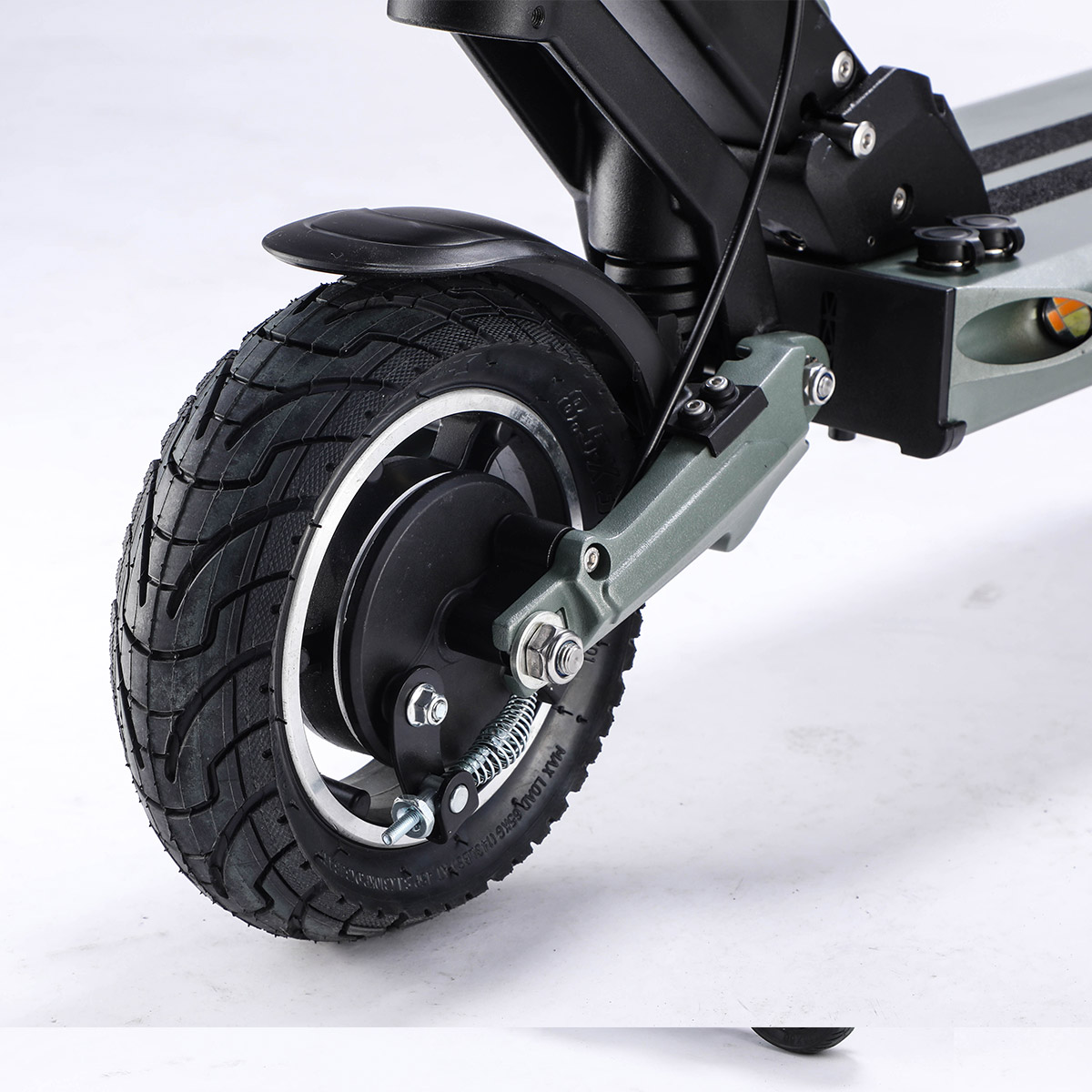 VSETT-8-Electric-Scooter-London-2020-detail4